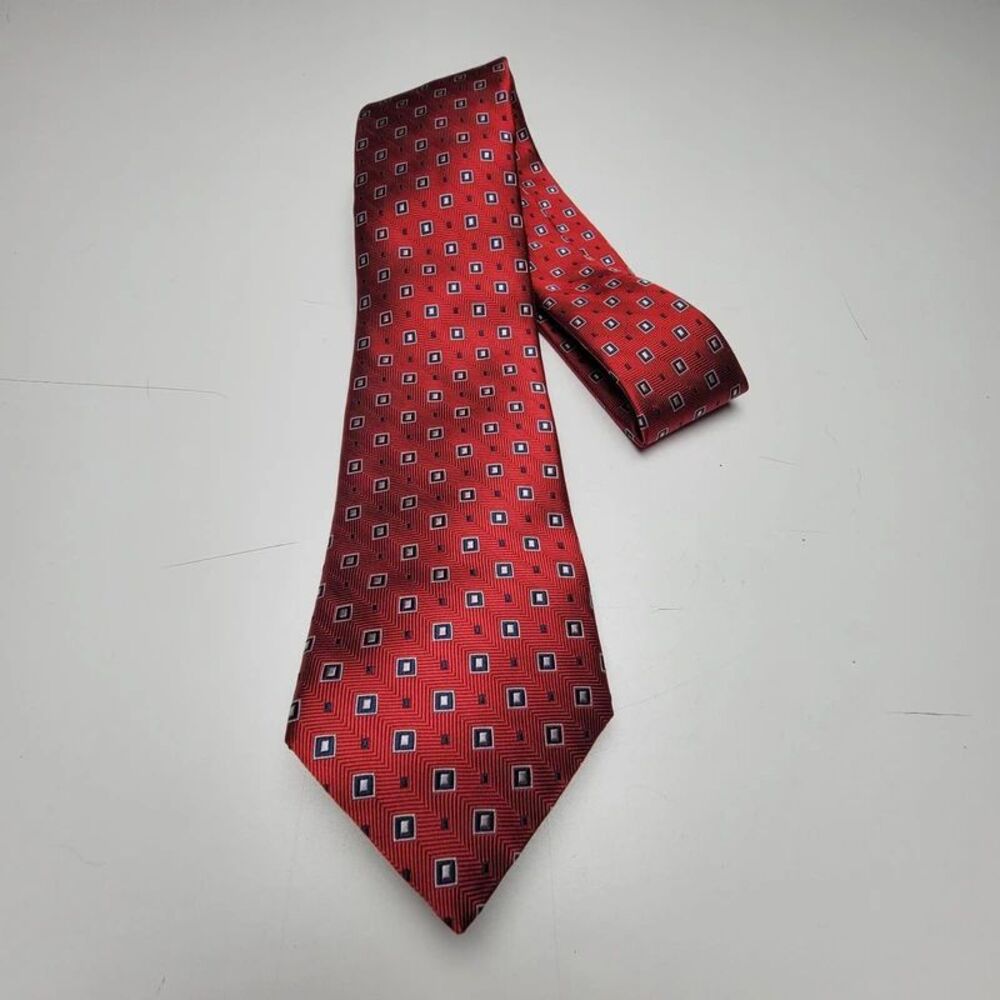 Roundtree & Yorke Silk Tie NWT Red Blue Geometric Square Pattern Mens Necktie
